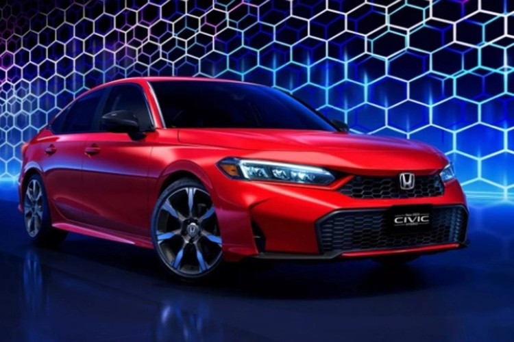 Honda Civic Hybrid: 4,8 Liter/100 km. Der Civic Hybrid 2025 gilt als die „beste Kompaktlimousine ihres Segments“ und bietet ein angenehmes Fahrerlebnis und ein hohes Maß an Perfektion. Das Auto verbraucht durchschnittlich nur 4,8 Liter/100 km und wird derzeit in Vietnam unter dem Namen Civic e:HEV RS zu einem Preis von fast 1 Milliarde VND vertrieben. 5-1414.jpg