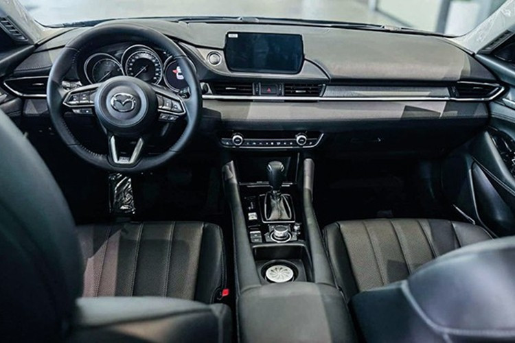 Mazda6 ត្រូវបានបញ្ឈប់នៅក្នុងទីផ្សារសំខាន់ៗមួយចំនួនដូចជាសហរដ្ឋអាមេរិក (2021) និងប្រទេសជប៉ុន (2024)។ 3.jpg