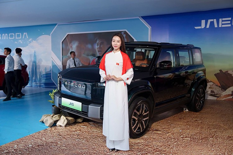 Omoda & Jaecooは、国際安全基準を満たす自動車製品の提供だけでなく、信頼できるパートナーでもあります。 3-276.jpg