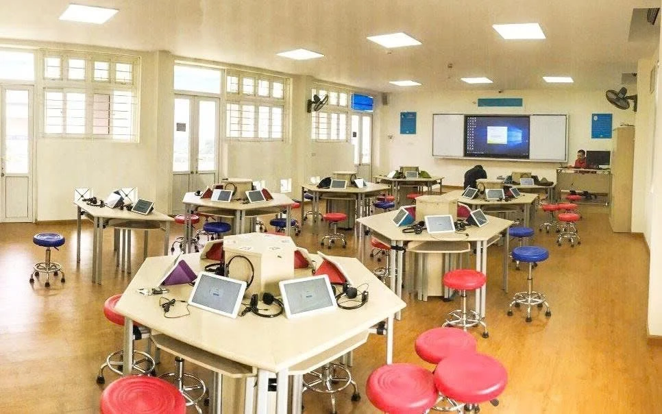 Đấu thầu thiết bị giáo dục: Rào cản kỹ thuật hay bài toán chất lượng? 