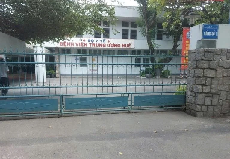 Bệnh viện Trung ương Huế cấm thầu 3 năm Công ty Vươn Thịnh vì gian lận hồ sơ