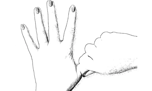 Động tác massage tay giảm đau không cần thuốc