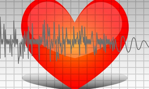 Dấu hiệu bệnh tim tấn công phụ nữ ít người biết