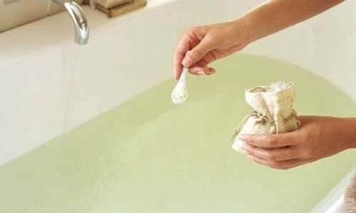 Lợi ích sức khỏe tuyệt vời khi tắm muối epsom