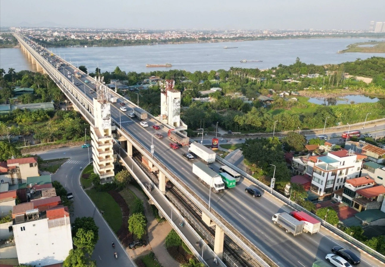 Cận cảnh cầu Thăng Long chuẩn bị được 'đại tu'