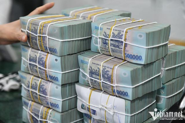 Đem tiền đi đầu tư dài hạn vào công ty liên doanh, liên kết, nhiều tập đoàn, tổng công ty bị thua lỗ. dau-tu-doanhnghiep-2.jpg