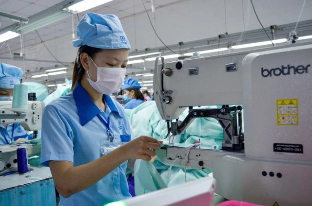 Các cổ phiếu dệt may phản ứng tiêu cực trước tin thuế quan từ Tổng thống Trump. Ảnh: GMC. cpdetmay-1.png