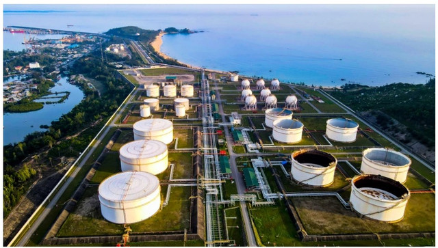Giá cổ phiếu BSR đã tăng liền 6 phiên, phá mức đỉnh được thiết lập cách đây 3 năm. Ảnh: BSR. cpbsr-1.png