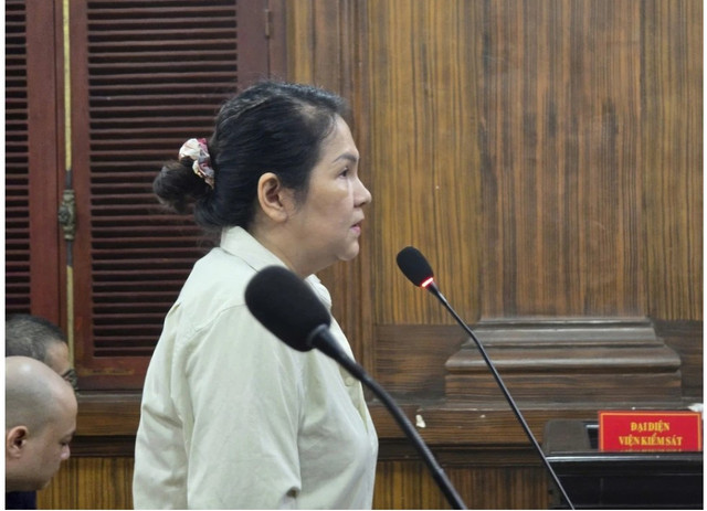 Bà Lê Thị Mỹ Châu tại phiên tòa sáng 11/9. mychau-1.png