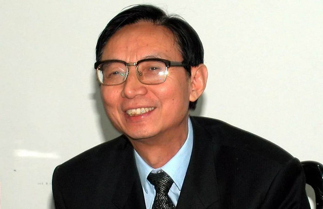 Khởi nghiệp ở tuổi 53, Doãn Minh Thiện bắt đầu hành trình dựng nghiệp trong một nhà xưởng nhỏ, không ai ngờ ông sẽ trở thành tỷ phú ở tuổi 72. Ảnh: Baidu doan-minh-thien-1.jpg
