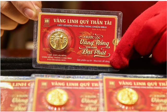 Giá vàng nhẫn lên đỉnh lịch sử, vượt ngưỡng 120 triệu đồng/lượng. Ảnh: Phạm Hải giavang-21-8.png