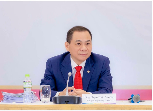 Bộ đôi cổ phiếu VIC (Vingroup) và VHM (Vinhomes) của tỷ phú Phạm Nhật Vượng dự kiến thu hút hàng trăm triệu USD vốn ngoại khi thị trường được nâng hạng. Ảnh: VIC. vvin-1.png