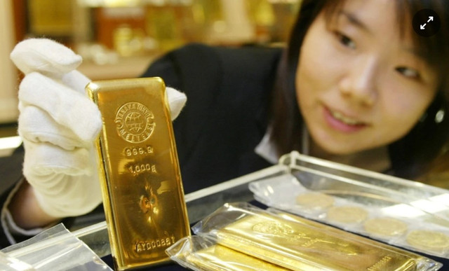 Giá vàng thế giới phục hồi về mốc 3.335 USD/ounce cuối phiên ngày 7/7. Ảnh: Reuters. giavang-1-3068.png