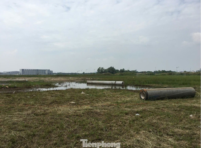 Hiện mức thuế sử dụng đất đối với người dân, đặc biệt khi chuyển mục đích sử dụng từ đất nông nghiệp sang đất ở là quá cao. dat-2.png
