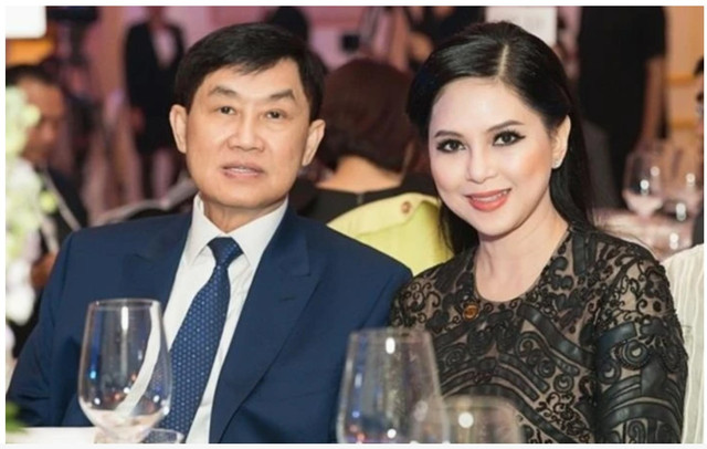 "Vua hàng hiệu" Johnathan Hạnh Nguyễn và vợ chỉ nhận thù lao 8 triệu đồng/tháng tại Sasco. Ảnh: SAS. dn-1.png