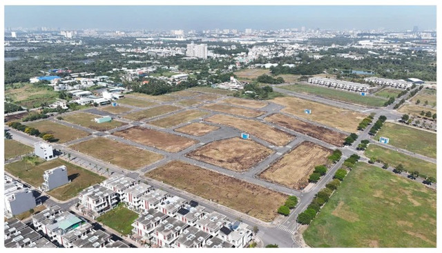 Hiện tượng môi giới bát nháo, hoạt động không phép đang gây ảnh hưởng tiêu cực đến sự minh bạch và ổn định của thị trường bất động sản. bds-2.png