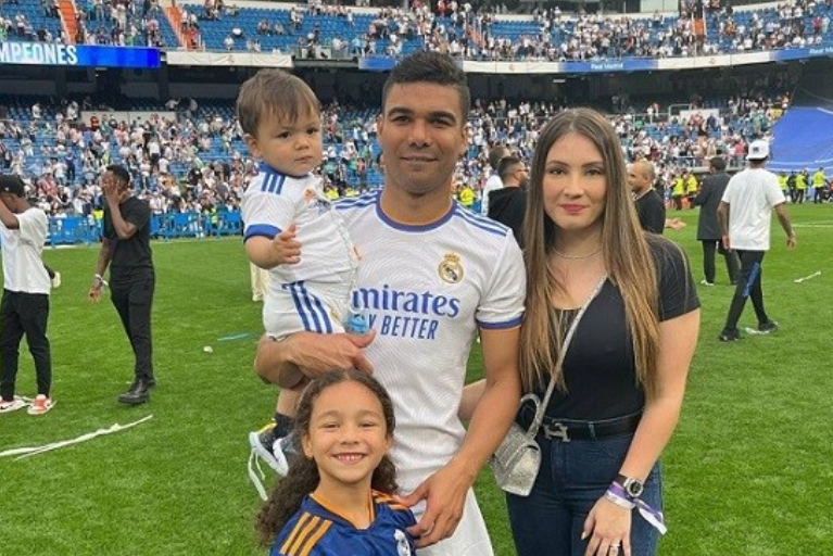 Người vợ xinh đẹp của tiền vệ Man Utd Casemiro | Báo Tri thức và Cuộc sống  - TIN TỨC PHỔ BIẾN KIẾN THỨC 24H