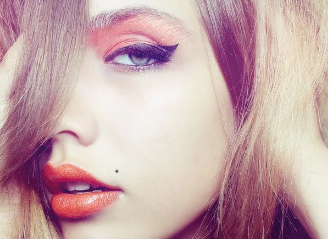 Nốt Ruồi Quanh Miệng