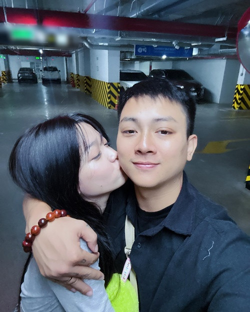 Image hình ảnh hình ảnh hình ảnh hình ảnh hình ảnh hình ảnh hình ảnh hình ảnh hình ảnh Kim Ngân - Chia tay Kim Ngân, Hoài Lâm tình tứ bên cô gái lạ mặt | Báo Tri ...