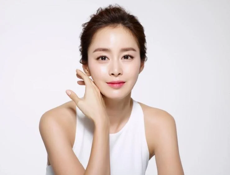 Kim Tae Hee bật mí 3 tips cơ bản để sở hữu vẻ đẹp không tuổi | Báo Tri thức  và Cuộc sống - TIN TỨC PHỔ BIẾN KIẾN THỨC 24H
