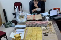 Mr Pips có BĐS rải khắp nước, sở hữu nhiều siêu xe và vàng nguyên khối
