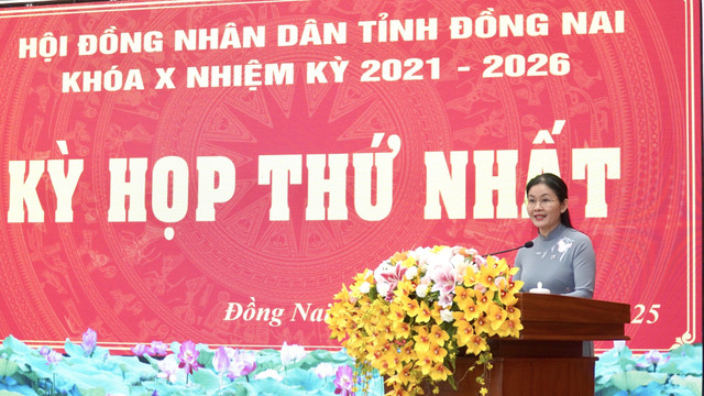 Ủy viên dự khuyết Ban Chấp hành Trung ương Đảng, Phó bí thư thường trực Tỉnh ủy giữ chức Chủ tịch HĐND tỉnh Đồng Nai Tôn Ngọc Hạnh phát biểu tại kỳ họp. Ảnh: VŨ HỘI. tinh-dong-nai-738-4971jpg.jpg