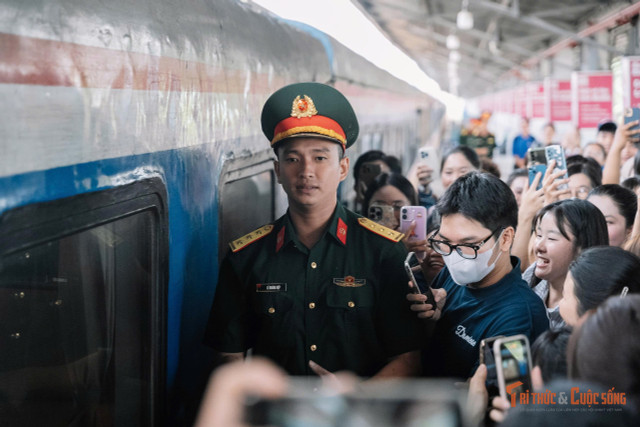 Thượng úy Lê Hoàng Hiệp, Sư đoàn 9 - Quân đoàn 4 tại ga Sài Gòn. kto-br_49-8.jpg
