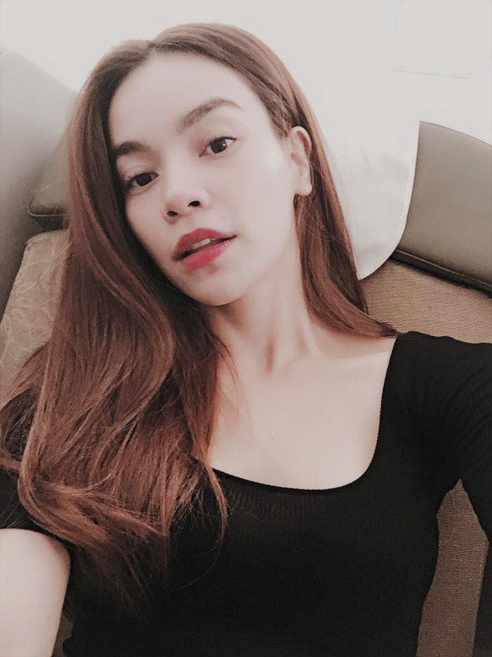 Hồ Ngọc Hà "Xuất hành đầu năm, tết lễ liên tục".