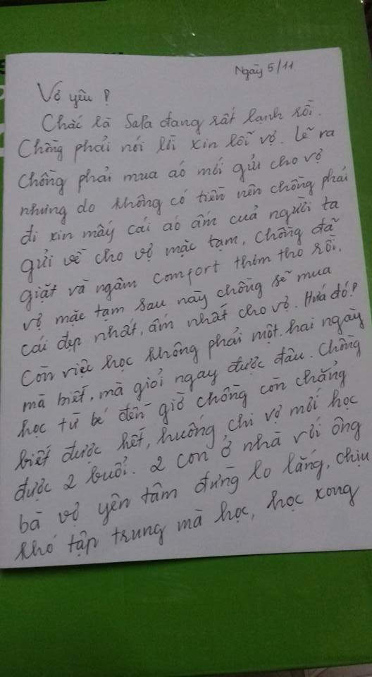 Ảnh chụp một lá thư viết tay với những câu chữ giản dị, thô mộc của một anh chồng người dân tộc H'mông phải sinh sống, học tập xa nhà gửi cho vợ ở quê Sa Pa, Lào Cai đang được đông đảo cư dân mạng Việt truyền tay nhau trong vài ngày gần đây. Chủ nhân của lá thư cảm động này là chàng trai có tên gọi Quả Bông Lan A Pao và những gì anh viết trong thư thực sự đã chạm đến trái tim nhiều người, khiến các bạn trẻ cảm nhận được đâu đó trong cuộc sống xô bồ, hiện đại vẫn có những con người sống và yêu thương nhau một cách rất chân thành, giản dị dù vẫn còn đang phải đối mặt với rất nhiều khó khăn, nỗi lo cơm áo gạo tiền.