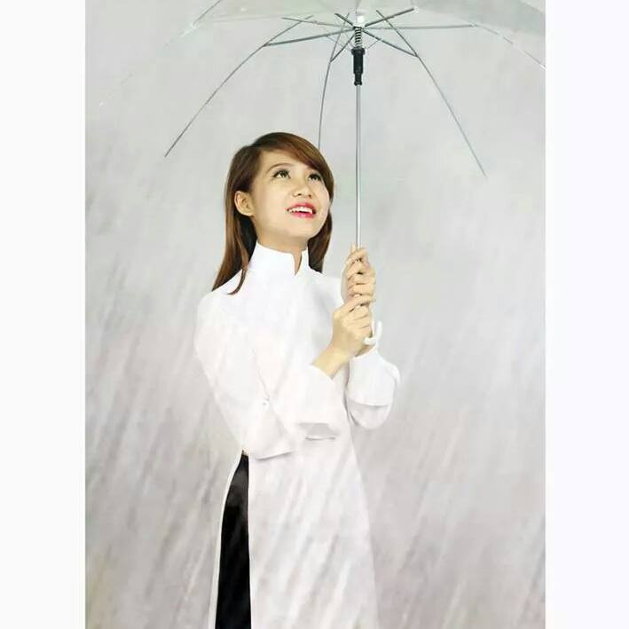 Việc bất ngờ nổi tiếng trên mạng khiến số lượng người theo dõi trang cá nhân của Thu Hạnh tăng đáng kể.