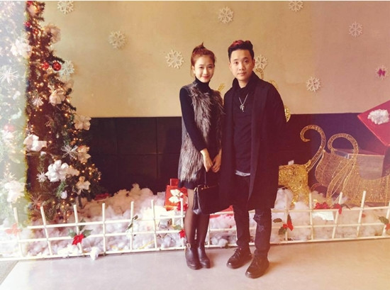 Trâm Anh cập nhật ảnh bìa cho Facebook bằng khoảnh khắc cùng JustaTee trước ngày Valentine.