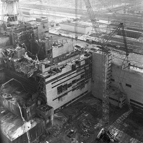Công tác dọn dẹp sau thảm họa tại nhà máy điện hạt nhân Chernobyl.