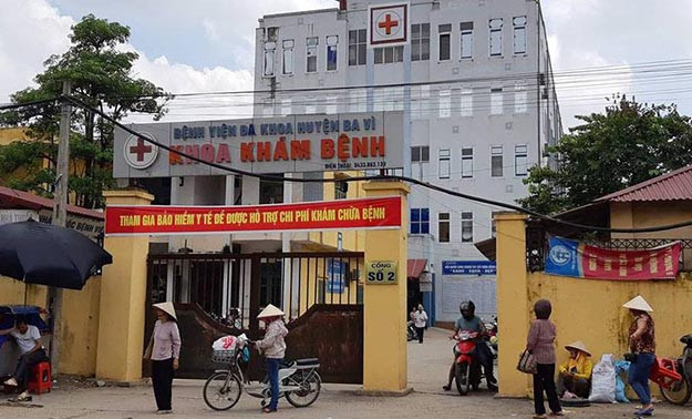 Theo nguồn tin của PV, trước đó giữa hai gia đình bị trao nhầm con 6 năm trước đã thống nhất với Bệnh viện mức thỏa thuận đền bù là 150 triệu đồng/gia đình.