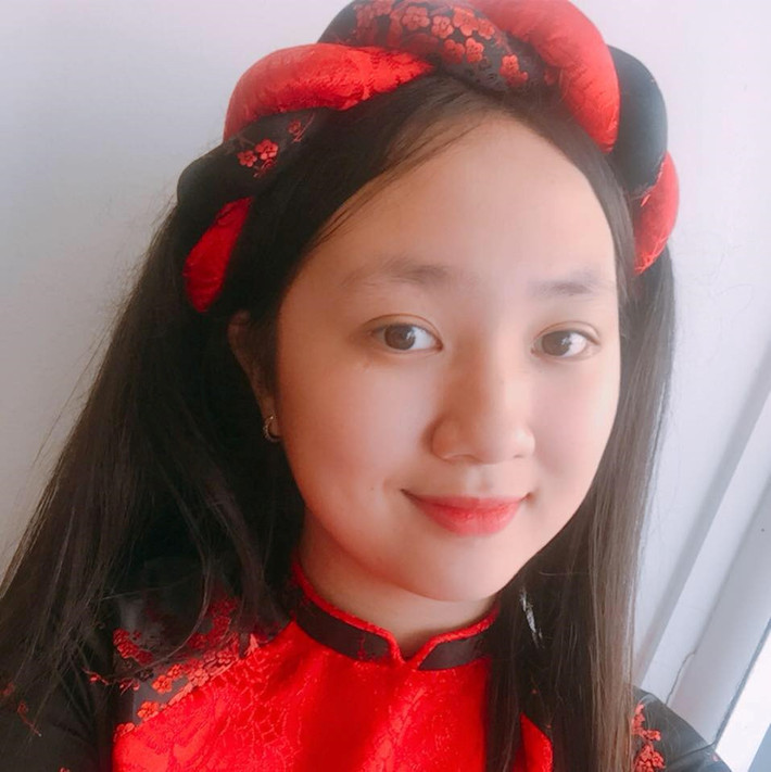 Nữ ca sĩ Bảo Anh có em gái tên Bảo An (16 tuổi), đang học tập tại Mỹ. Nữ sinh 10X sở hữu chiều cao đáng ngưỡng mộ 1,72 m và có niềm đam mê ca hát giống chị gái. Bảo An từng xuất hiện cùng Bảo Anh trong nhiều sự kiện.