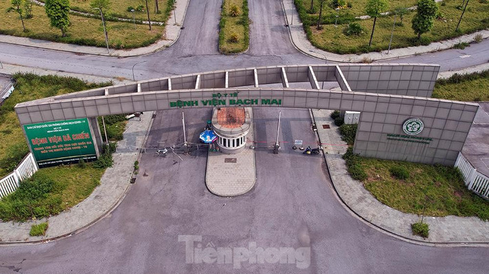 Tháng 10/2018, Bệnh viện Bạch Mai cơ sở 2 đã khánh thành phòng khám bệnh đa khoa của bệnh viện. Tuy nhiên đến 3/2019, phòng khám này mới chính thức đón tiếp bệnh nhân khám chữa bệnh. (Ảnh: Tiền Phong).