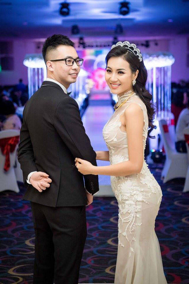 Anh theo đuổi phong cách trẻ trung, lịch lãm.
