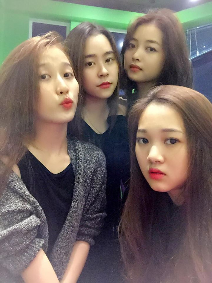 Ngắm dung nhan xinh đẹp của một trong 5 thiếu nữ đón lễ. Ảnh trong bài: Facebook nhân vật.