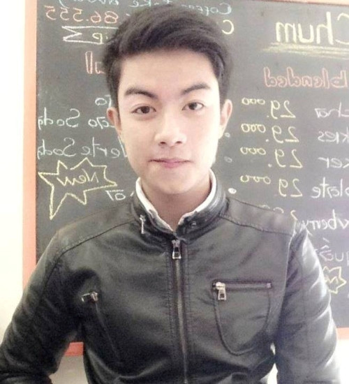Chàng trai này mong muốn sau khi học xong có thể xin ở lại trường công tác. Vì vậy nhiệm vụ trước mắt của chàng trai là tập trung hoàn thành tốt công việc học tập ở trường.