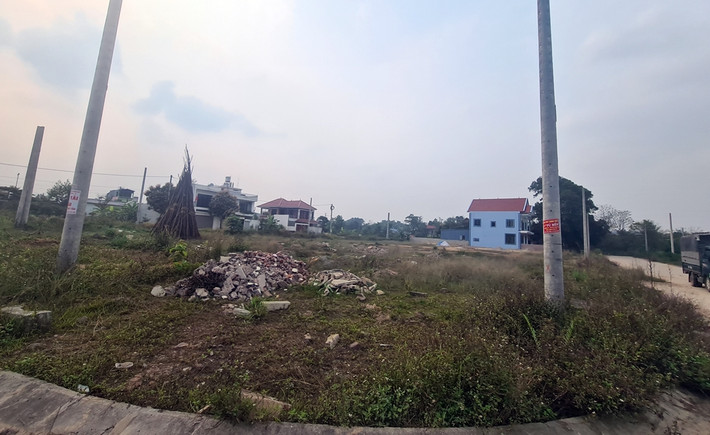 Dù được điều chỉnh, tăng vốn, gia hạn thời gian thực hiện, nhưng đến nay dự án KDC đường Lê Hồng Phong (giai đoạn 2) chưa hoàn thiện.