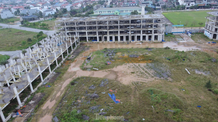 Ngày 17/6/2020, dự án khu nhà ở chức năng Xuân Thành Land - Nguyễn Huy Tự được khởi công rầm rộ và dự kiến thời gian hoàn thành vào quý 4/2022. (Ảnh: Tiền Phong).