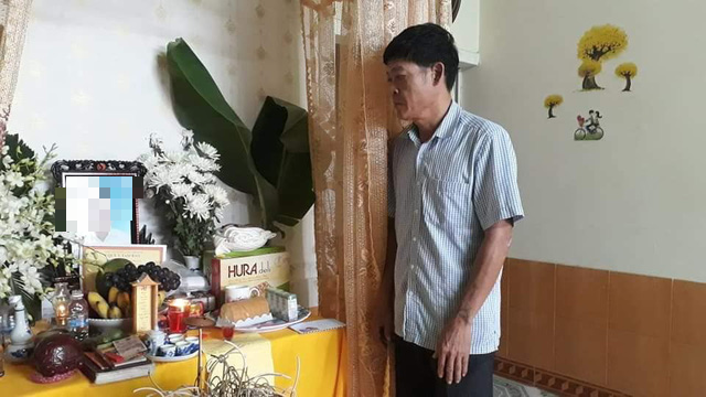 Ông Phạm Văn Thìn (55 tuổi, thị trấn Nghèn, Can Lộc), người trình báo con gái Phạm Thị Trà My (26 tuổi) mất tích tại Anh cho biết, tối 1/11 gia đình ông cũng nhận được cuộc gọi của cảnh sát Anh. Ảnh: Giadinh.net.