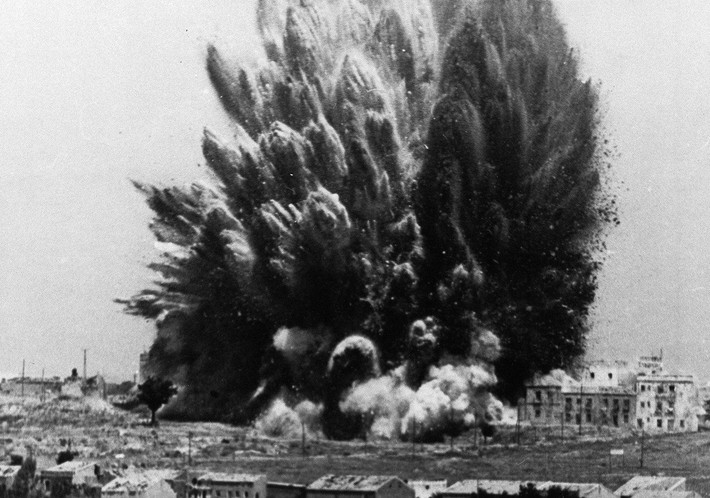 2. Vụ nổ khí đốt ở phía đông Ohio: Vụ nổ khí gas xảy ra ngày 20/10/1944 ở East Ohio là một thảm họa khủng khiếp. Vụ nổ gây hỏa hoạn, khiến khoảng 130 người thiệt mạng và phá hủy một phần thành phố Cleveland, Ohio.