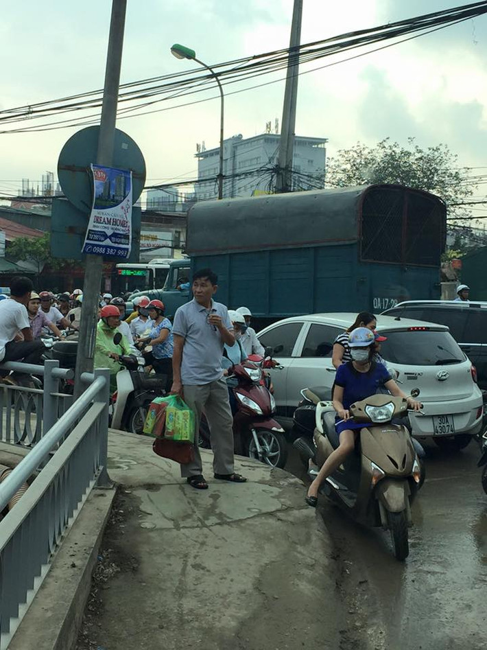 Phố Định Công.