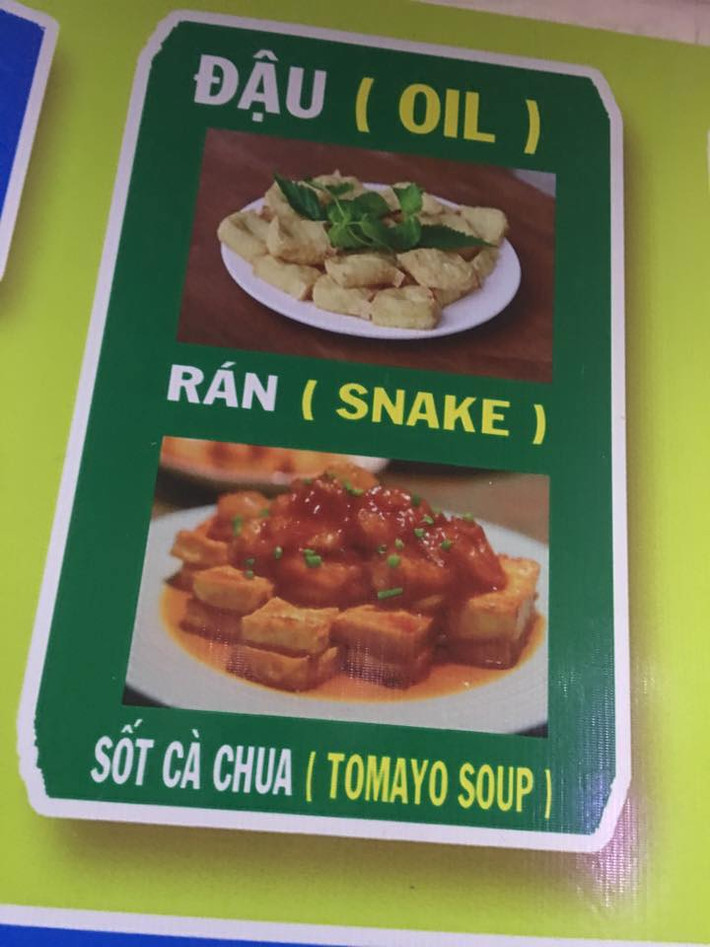 Nhiều cư dân mạng đã phân tích, có lẽ khi làm thực đơn,người dùng đã quên bật Unikey khi gõ một số món và không sử dụng tiếng Việt có dấu nên mới thành “thảm họa” như vậy. “Đậu” gõ là “dau” nên ra kết quả “oil”.