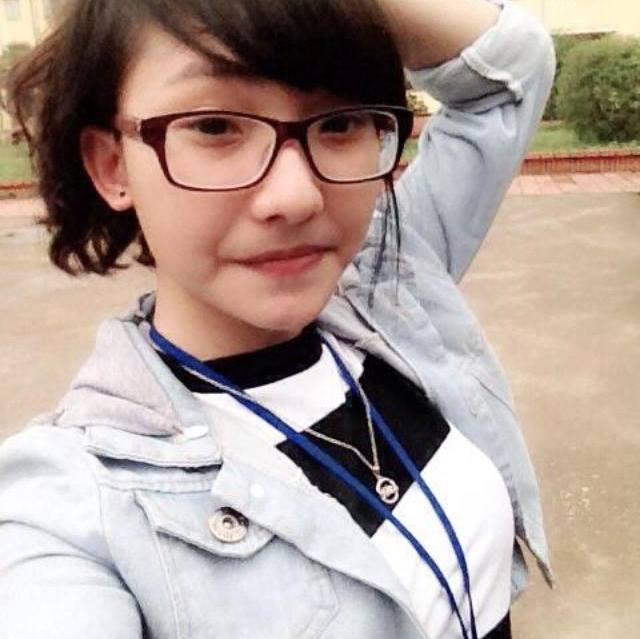 Minh Hiếu cho biết việc thông tin cá nhân của cô bạn bị chia sẻ sai lệch, "mô-li-phê" không đúng sự thật... tạo điều kiện cho một số người ác miệng bình phẩm, đánh giá thiếu lịch sự, gây phiền phức cho bản thân cô.