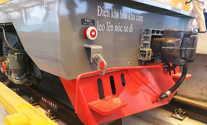 Bên cạnh đó, một số quy định, chính sách cơ chế liên quan giữa Việt Nam và Trung Quốc khác nhau, khác về quan niệm thiết kế, khác về quy trình phê duyệt các bước, bản vẽ thiết kế, cũng có sự khác biệt; chế độ phương pháp quản lý giữa hai nước khác nhau.