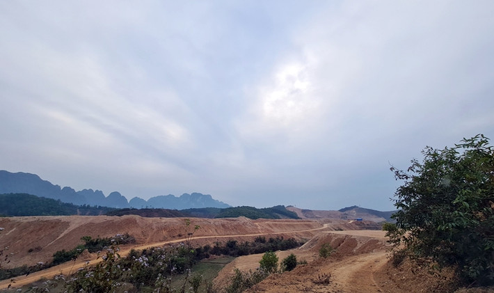 Dự án này được thực hiện theo tiến độ từ tháng 8/2020 đến tháng 12/2020 thực hiện việc bồi thường, giải phóng mặt bằng, từ tháng 1/2021 đến tháng 12/2021 thực hiện thủ tục đất đai và xây dựng. Từ tháng 1/2022 đến tháng 12/2023 mới được thi công xây dựng, mua sắm thiết bị, máy móc đến tháng 3/2020 thì đưa vào sản xuất kinh doanh.