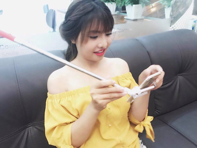 Nói về người tình, "Thị Nở tái sinh" luôn chọn lời lẽ ngọt ngào nhất. Với cô, tình mới đem lại cảm giác an toàn, ấm áp, dù họ chẳng mấy khi nói lời văn hoa, mỹ miều. Anh dùng hành động để chứng minh tình cảm, yêu thương cô con gái riêng của Phượng như con đẻ của mình. “Cách anh chăm sóc bé gái nhà mình khiến mình cảm động. Nhìn hai người vốn xa lạ chơi đùa với nhau tự nhiên, mình có cảm giác như sắp có một gia đình thực sự”, Phượng nói.