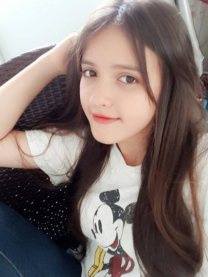 Ngọc Trâm tiết lộ, cô bạn có niềm đam mê lớn với du lịch khám phá. Sau này cô ước mơ trở thành nhà kinh doanh giỏi để có thể phụ giúp gia đình cũng được được đi đến nhiều vùng đất mới.