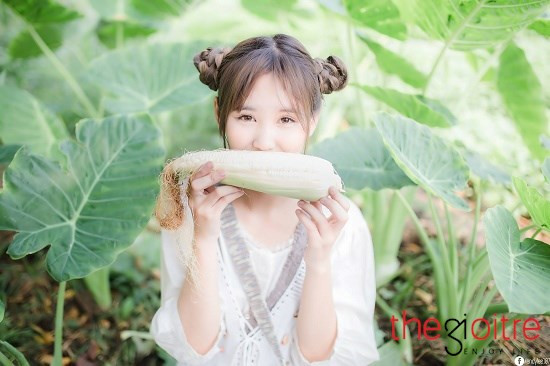 Với quan niệm: "Tuổi trẻ chỉ lần thôi và rất ngắn" nên cô nàng 9X luôn mong muốn lưu giữ lại những hình ảnh đáng yêu, trẻ trung của mình để sau này có thể ngắm lại, để tuổi thanh xuân thêm màu sắc và ý nghĩa. Vì vậy, những khi rảnh rỗi cô nàng lại có sở thích chụp ảnh và lên nhiều ý tưởng mới lạ cho các bộ ảnh của mình.